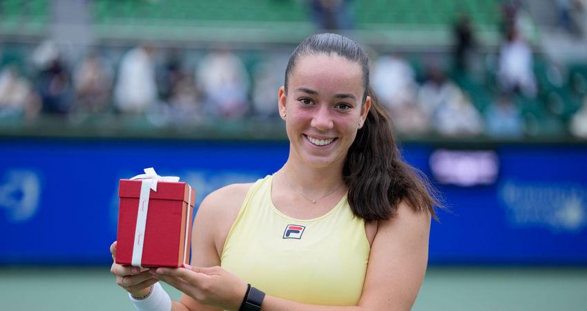 Tereza Valentova, Osaka 2025